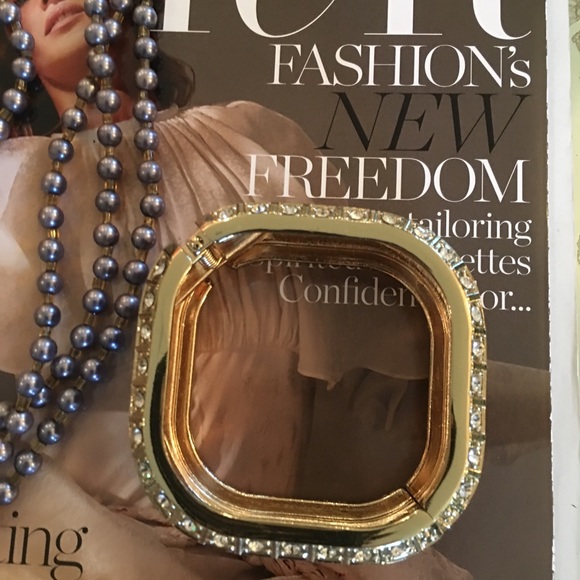 Vintage Square Black Enamel Braceket - Picture 2 of 2